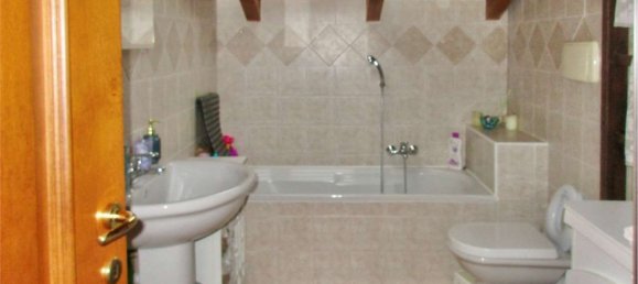 4 bedrooms Apartment in Corna Imagna, Italy No. 361129 8