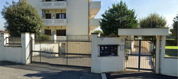 4 rooms Apartment in Rome, Italy No. 201470 26