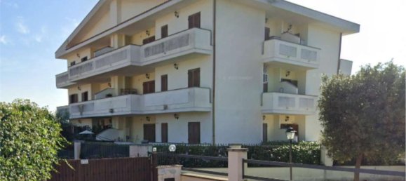 4 rooms Apartment in Rome, Italy No. 201470 28