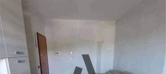 4 rooms Apartment in Rome, Italy No. 201470 6