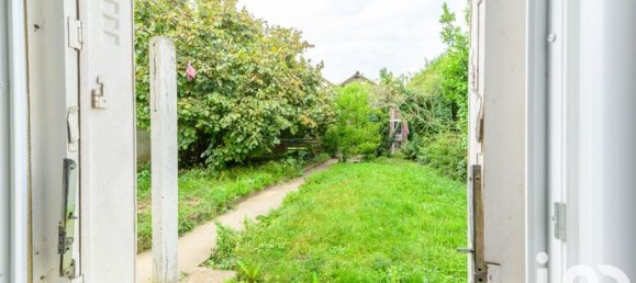 Casa de 4 dormitorios en Goussainville, France No. 354070 20