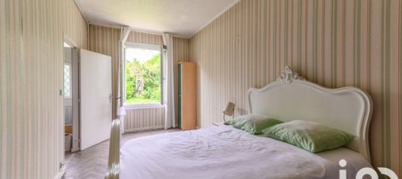 Casa de 4 dormitorios en Goussainville, France No. 354070 9