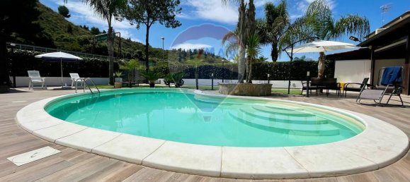 3غرفة فيلا في Campofelice di Roccella, Italy رقم 38541 36