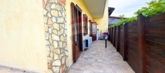 3غرفة فيلا في Campofelice di Roccella, Italy رقم 38541 16