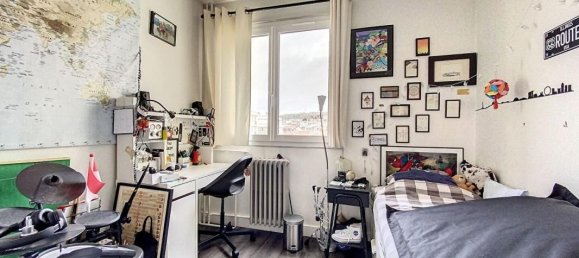 Apartamento de 3 dormitorios en Suresnes, France No. 181831 9