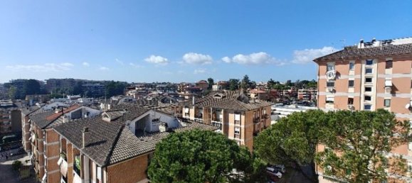 2 bedrooms Apartment in Rome, Italy No. 377562 2