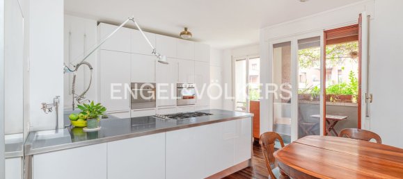 8-salle Appartement à Lecco, Italy No. 274090 7