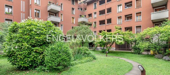 8-salle Appartement à Lecco, Italy No. 274090 22