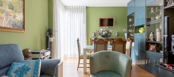 6-salle Appartement à Lucca, Italy No. 107296 3