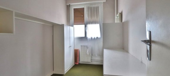 Apartamento de 3 dormitorios en Troyes, France No. 271274 3
