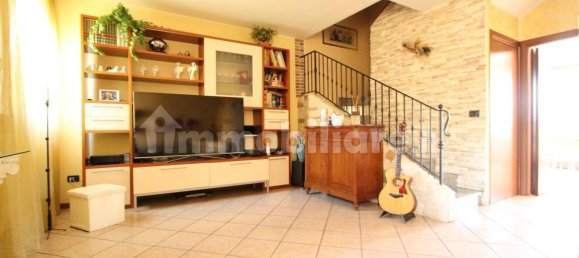 3 bedrooms Villa in Verona, Italy No. 229925 4