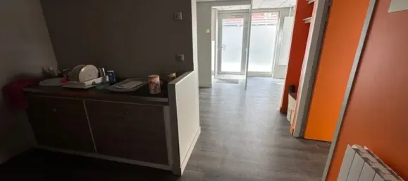 70m² Office in Lyon, France No. 288949 7