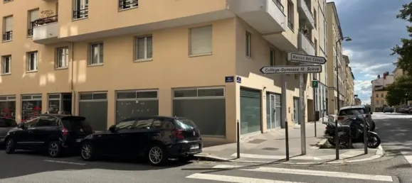 70m² Office in Lyon, France No. 288949 5