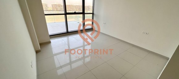 2 bedrooms Apartment in Dubai, UAE No. 24338 4
