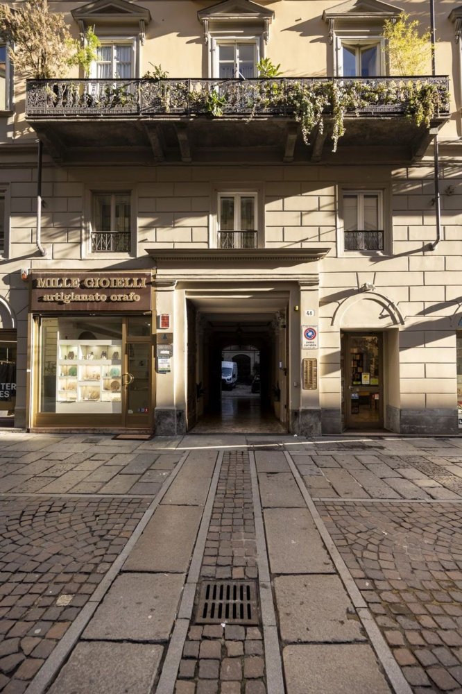 5غرفة شقة في Turin, Italy رقم 73281