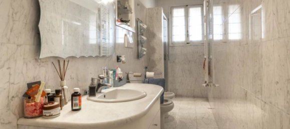 5غرفة شقة في Turin, Italy رقم 73281 10