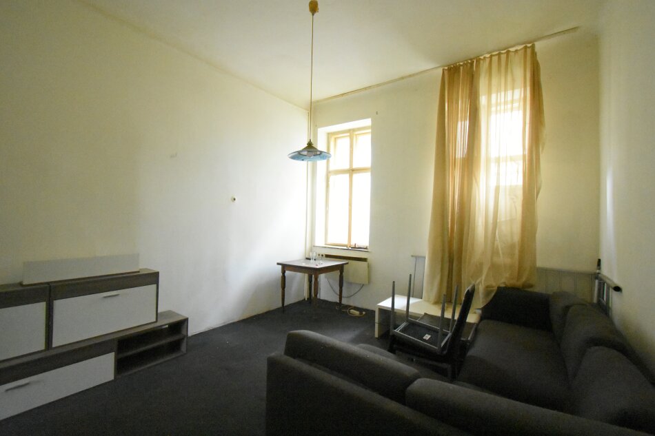 3 rooms Commercial property in Favoriten, Austria No. 58698