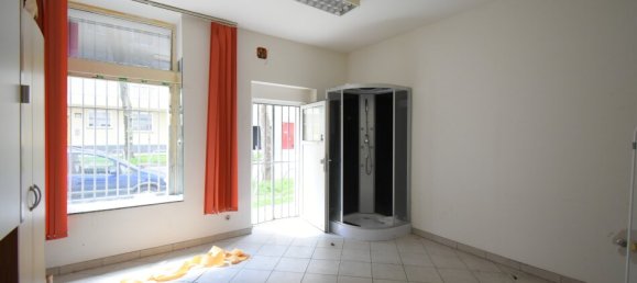 3 rooms Commercial property in Favoriten, Austria No. 58698 3