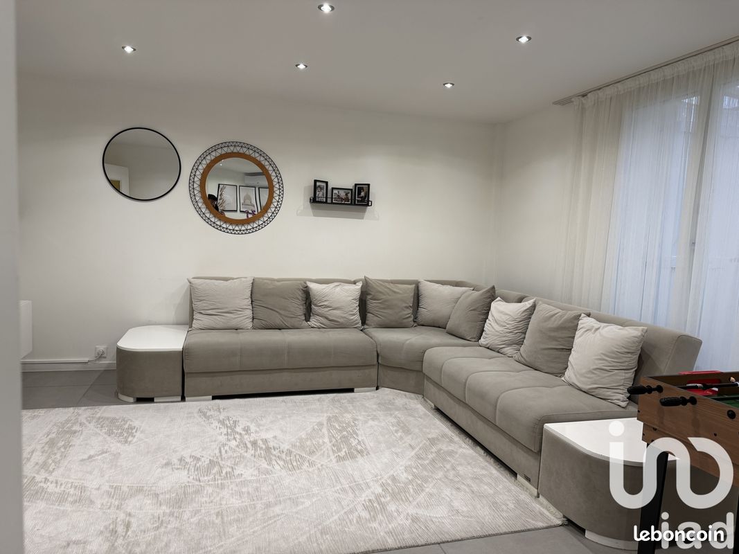 4 bedrooms House in Mantes-la-Ville, France No. 329580