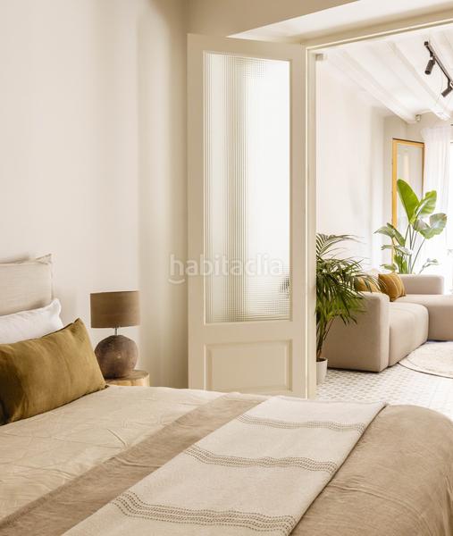 2 bedrooms Apartment in Ciutat Vella, Spain No. 135698