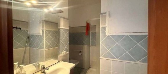 3 rooms Apartment in Rome, Italy No. 205430 8