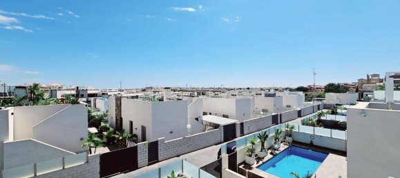 Casa de 5 dormitorios en Dehesa De Campoamor, Spain No. 188345 4