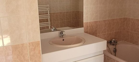 2 bedrooms Apartment in Lyon, France No. 339300 5