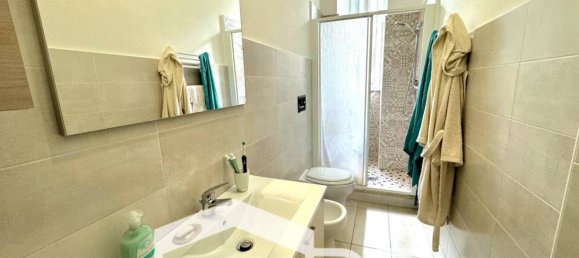 3 bedrooms Apartment in Rome, Italy No. 137743 5