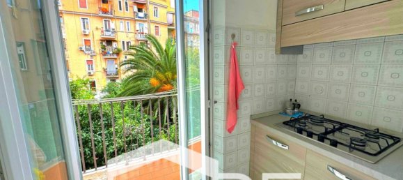 3 bedrooms Apartment in Rome, Italy No. 137743 8