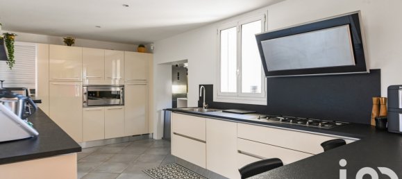 Квартира с 3 спальнями в Марсель, Франция № 287821 10