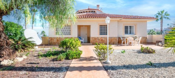 Villa de 4 dormitorios en Algorfa, Spain No. 9786 13