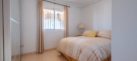 Villa de 4 dormitorios en Algorfa, Spain No. 9786 12