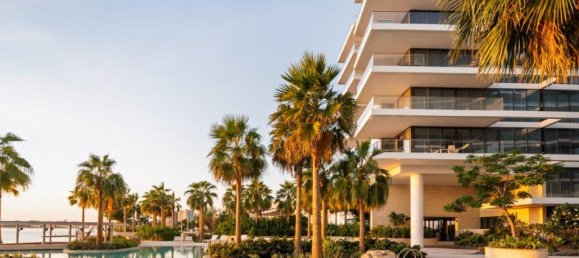 75m² Apartment in Palm Jumeirah, UAE No. 1 5