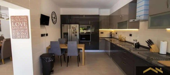 Villa de 3 dormitorios en Lagoa, Portugal No. 114323 14