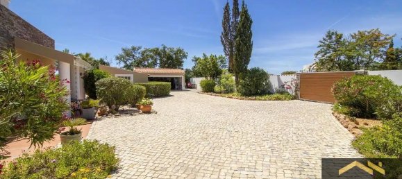 Villa de 3 dormitorios en Lagoa, Portugal No. 114323 25