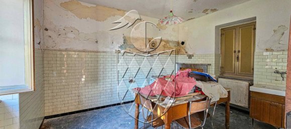 5-Zimmer Haus in Sarzana, Italy, Nr. 158358 10