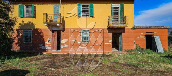 5-Zimmer Haus in Sarzana, Italy, Nr. 158358 3