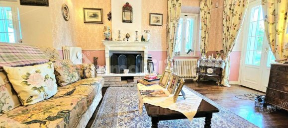 5 bedrooms Villa in Castelfidardo, Italy No. 297736 8