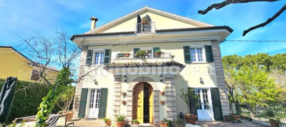 5 bedrooms Villa in Castelfidardo, Italy No. 297736 4