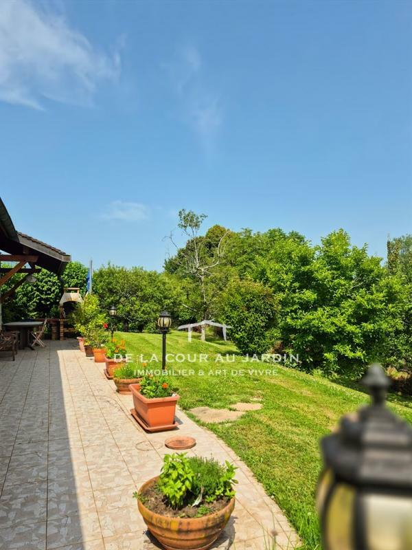 6 bedrooms House in Dullin, France No. 308824