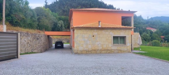 4 bedrooms Villa in Terras de Bouro, Portugal No. 113281 4
