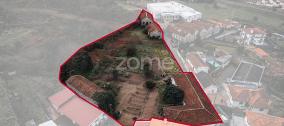 Дом с 6 спальнями в Гимарайнш, Португалия № 34345 10