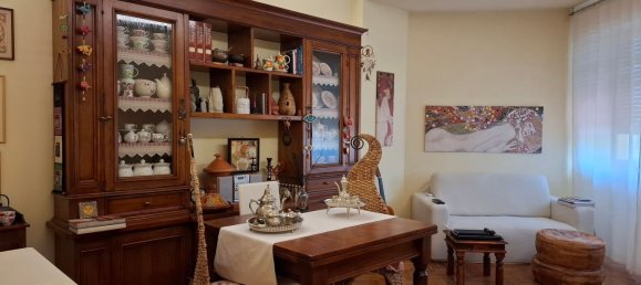 4 rooms Apartment in Pistoia, Italy No. 255040 4