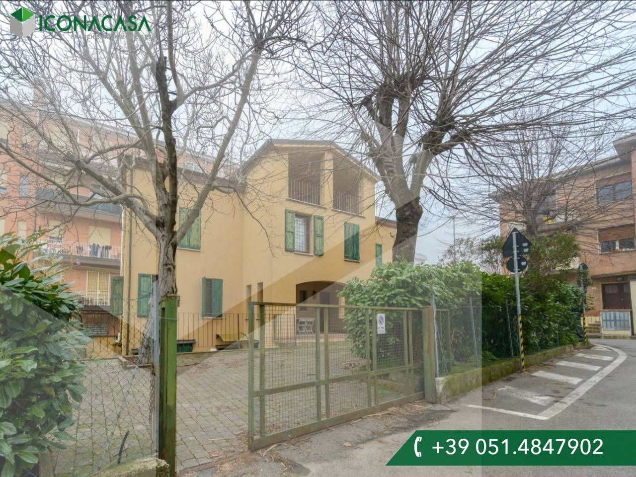 Студия в Сан Ладзаро ди Савена, Италия № 19939