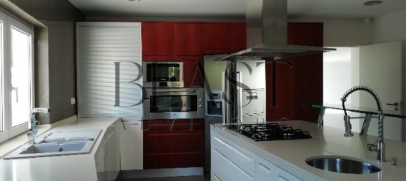 4 bedrooms Villa in Sintra, Portugal No. 163973 7