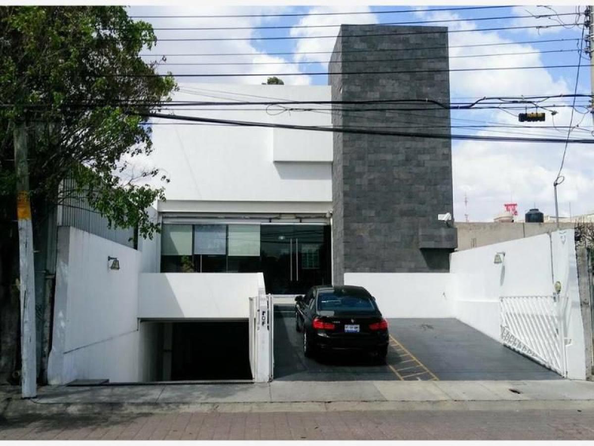 Здание в Керетаро, Мексика № 200565