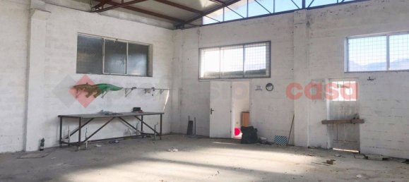 Склад с 3 комнатами в Греччо, Италия № 348332 11