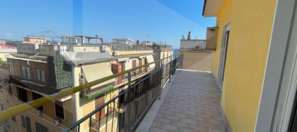 2 غرف نوم شقة في Pozzuoli, Italy رقم 260295 11