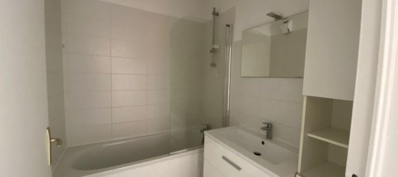 3 bedrooms Apartment in Chantilly, France No. 61713 8