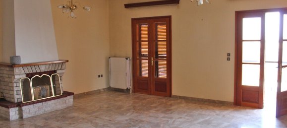 Коммерческая недвижимость с 4 спальнями в Пиерия, Греция № 3246 5